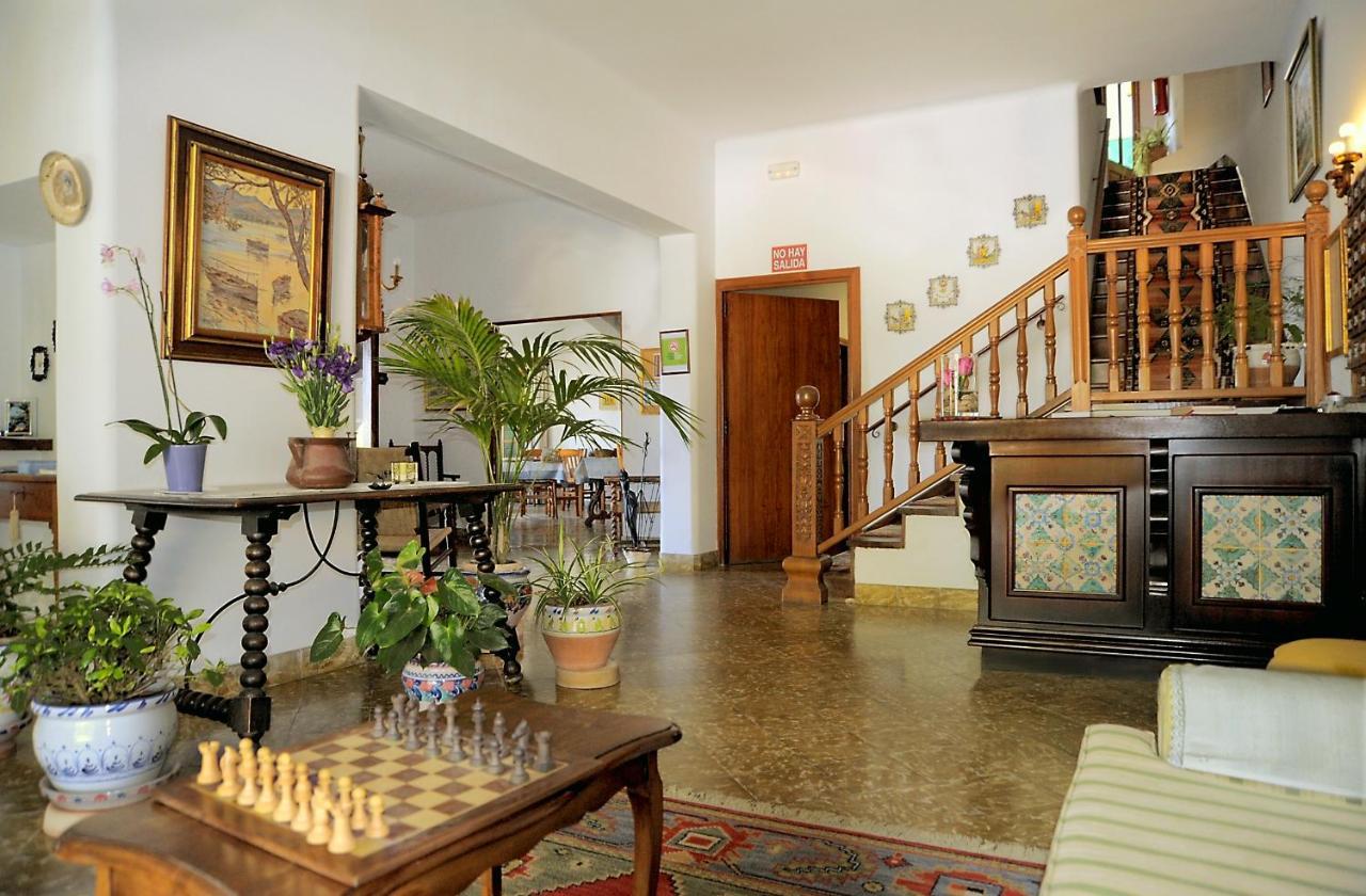 Hostal Los Pinos Cala de Sant Vicenc Kültér fotó